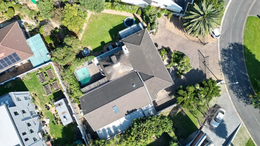 4 Bedroom Property for Sale in Heldervue Western Cape